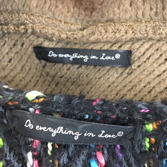Do Everything In Love One Size Poncho Sweater Lot - Picture 2 of 7
